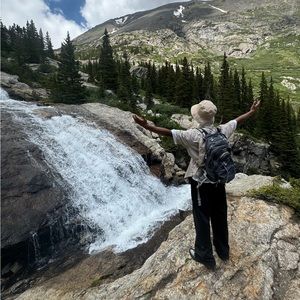 Meet your Posher, Edwin